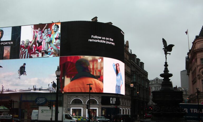 AI-driven hyperlocal advertising