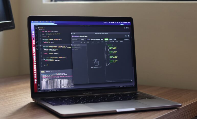 datos competitivos en tiempo real para SaaS SEO